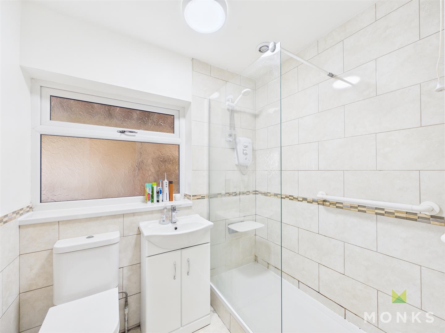 39 Roden Grove, Shrewsbury, SY4 5HJ For Sale